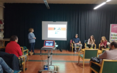 Exposicions de treballs de recerca a la biblioteca Torras i Bages