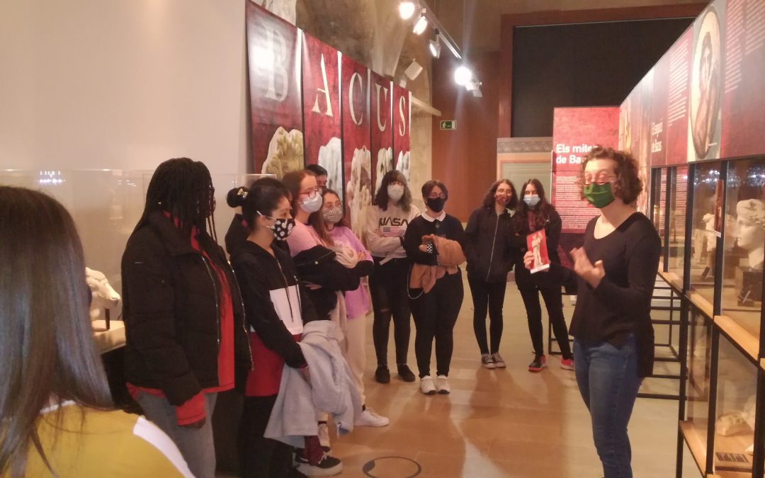 L’alumnat de llatí de 4ESO visita l’exposició “Bacus, les màscares del déu”