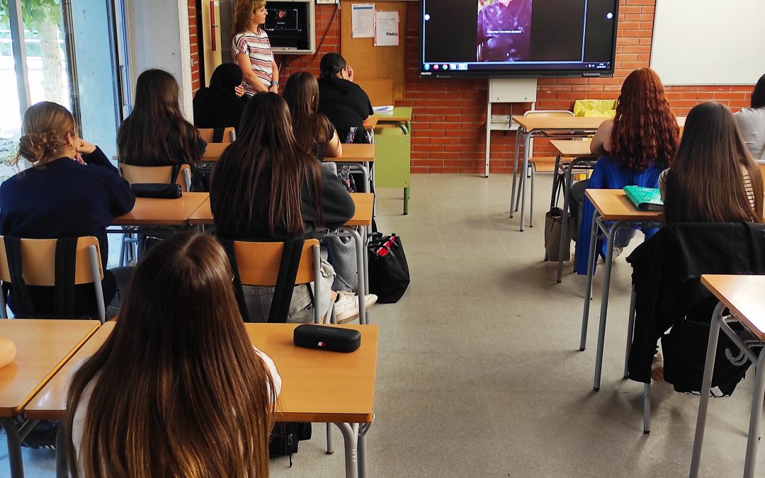 Sessions divulgatives de La Marató TV3 2025: Càncer, amb l’alumnat de l’Institut Milà i Fontanals